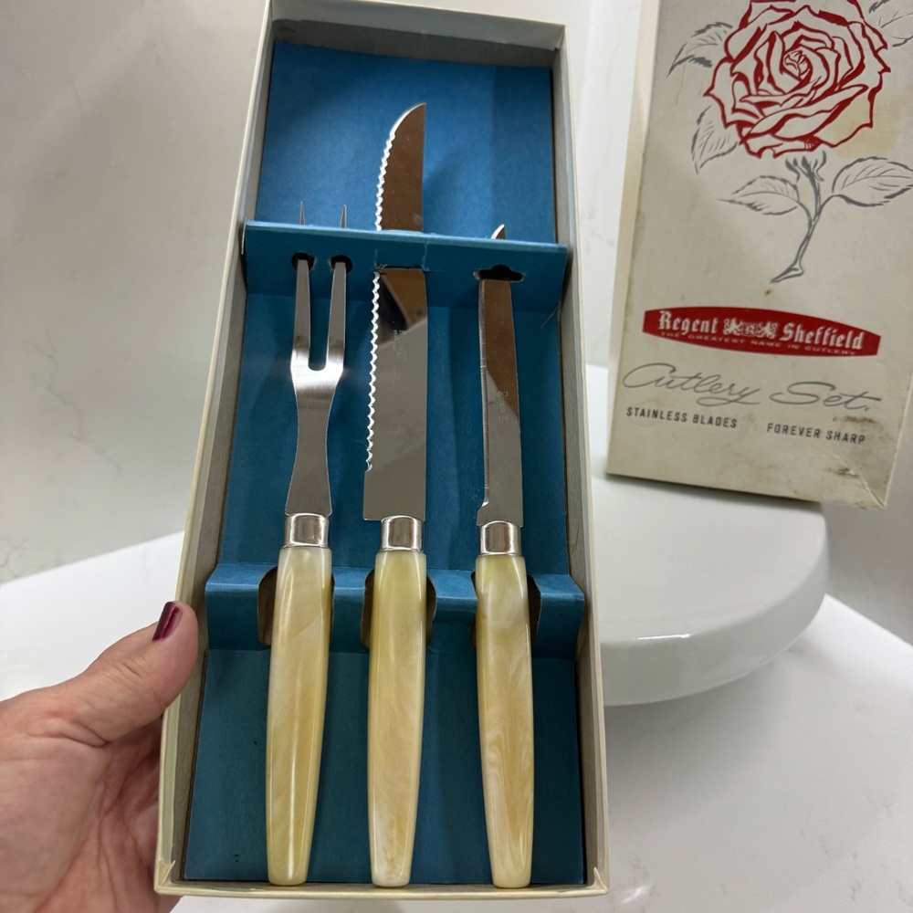 Vintage Regent Sheffield Cutlery Set–3 Piece w Faux Pearl Handles, Original Box